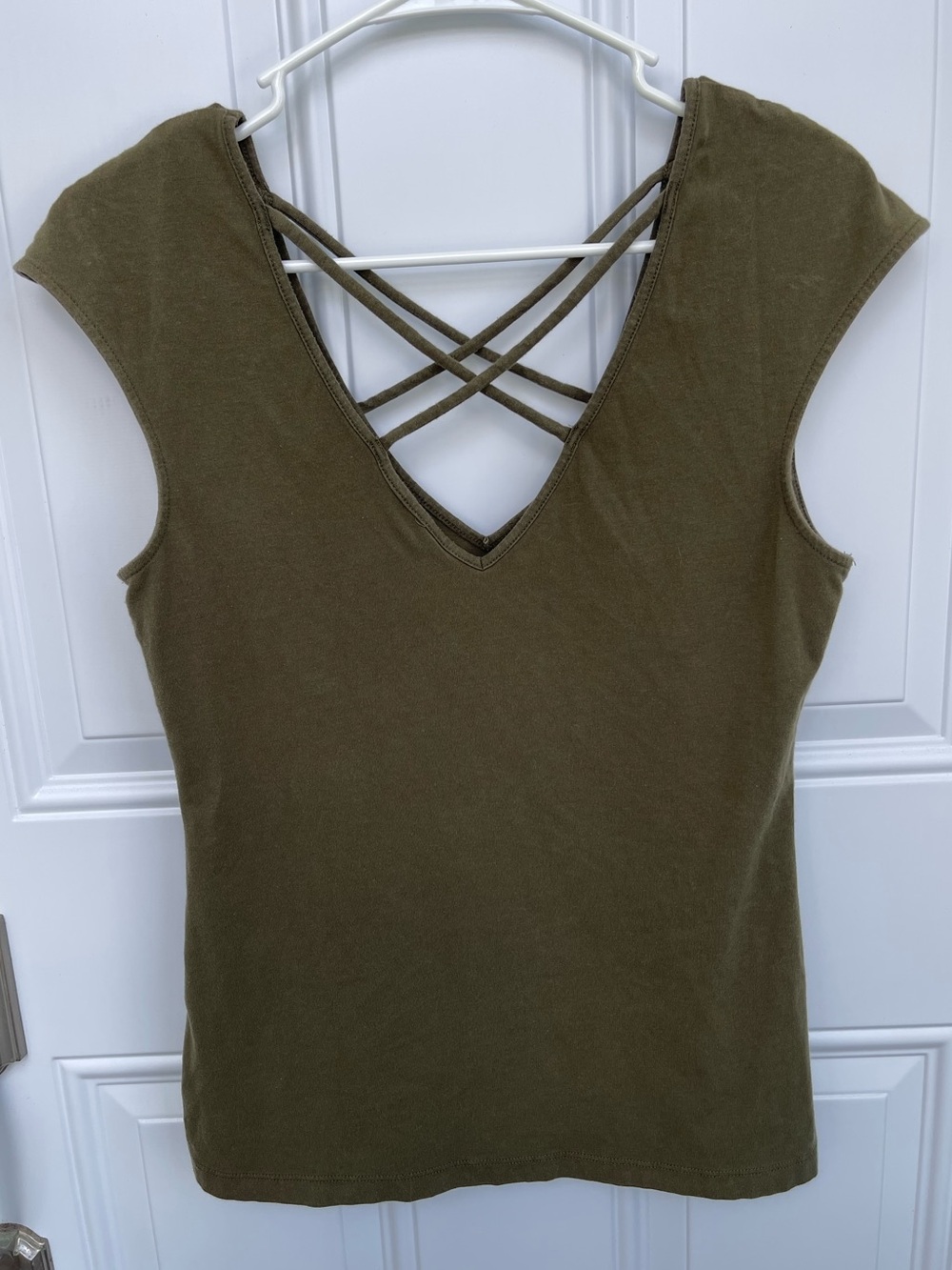 Guess Short Sleeve Top Cross V Neckline Green Large